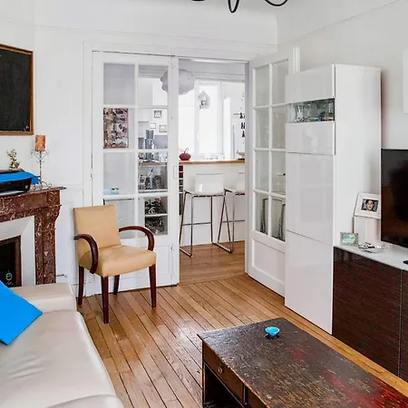 Charming And Bright Near Montmartre * Paris