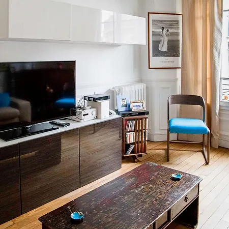 Charming And Bright Near Montmartre *