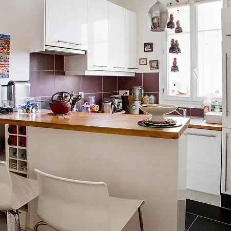 Charming And Bright Near Montmartre Apartment Paris